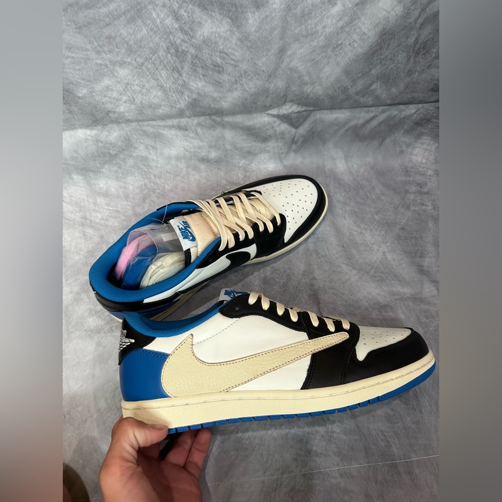 Jordan 1 Retro Low Og Sp Fragment X Travis Scott … - image 1